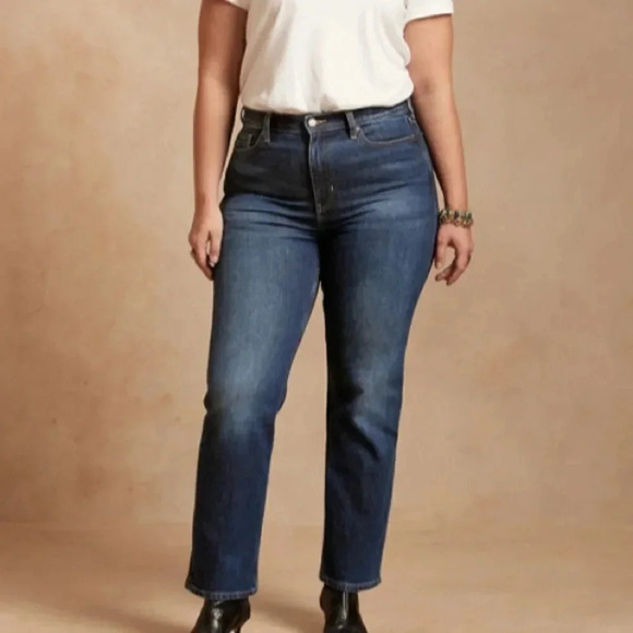 Banana Republic Straight Jeans - Picture 4 of 13